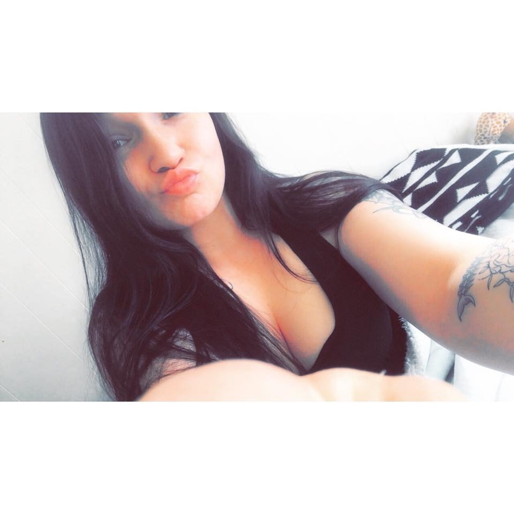 Meet your Posher, Alyssa